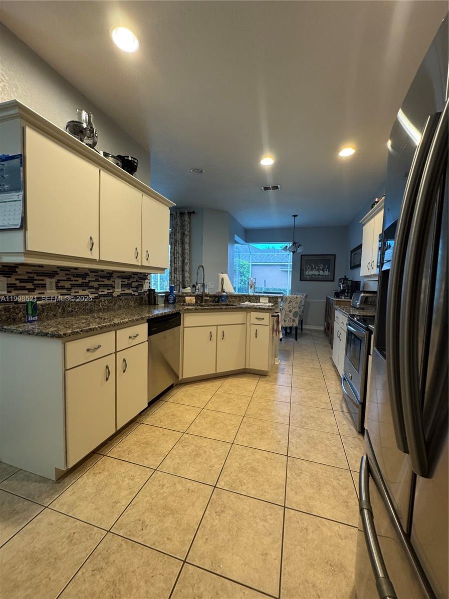 SPRUCE CREEK UT III-B SEC - Residential