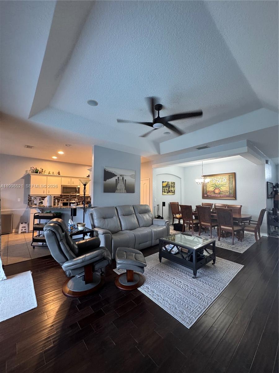 SPRUCE CREEK UT III-B SEC - Residential