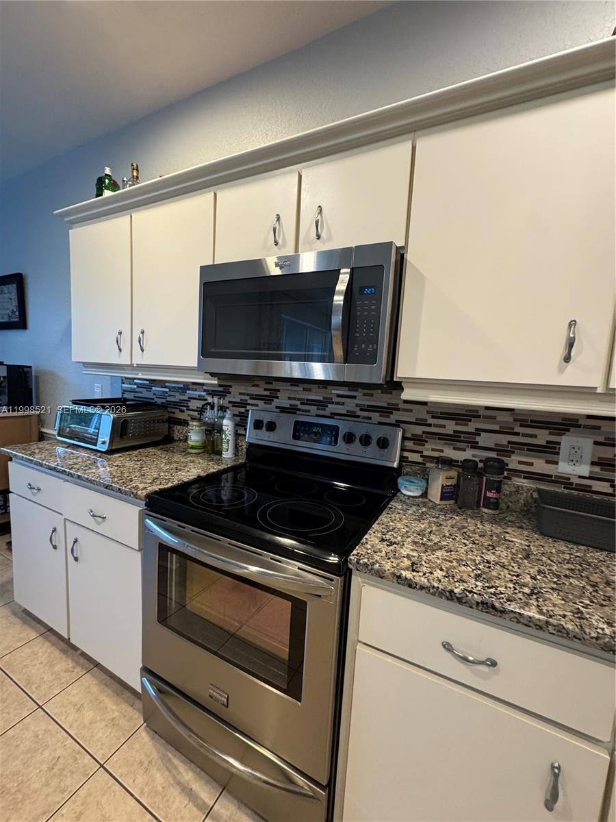SPRUCE CREEK UT III-B SEC - Residential