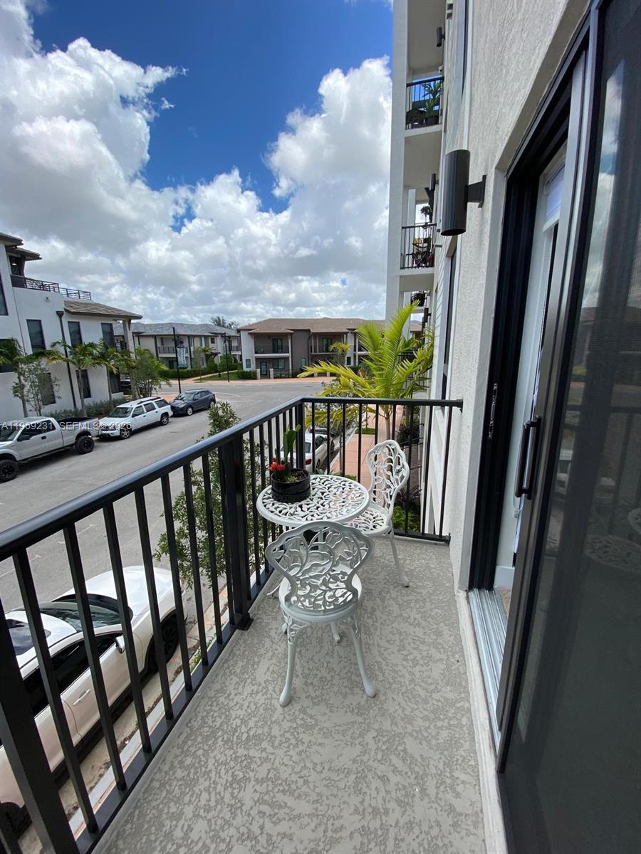 URBANA AT THE RESIDENCES - Residential