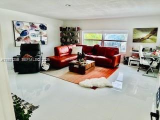 SKY LAKE - Residential