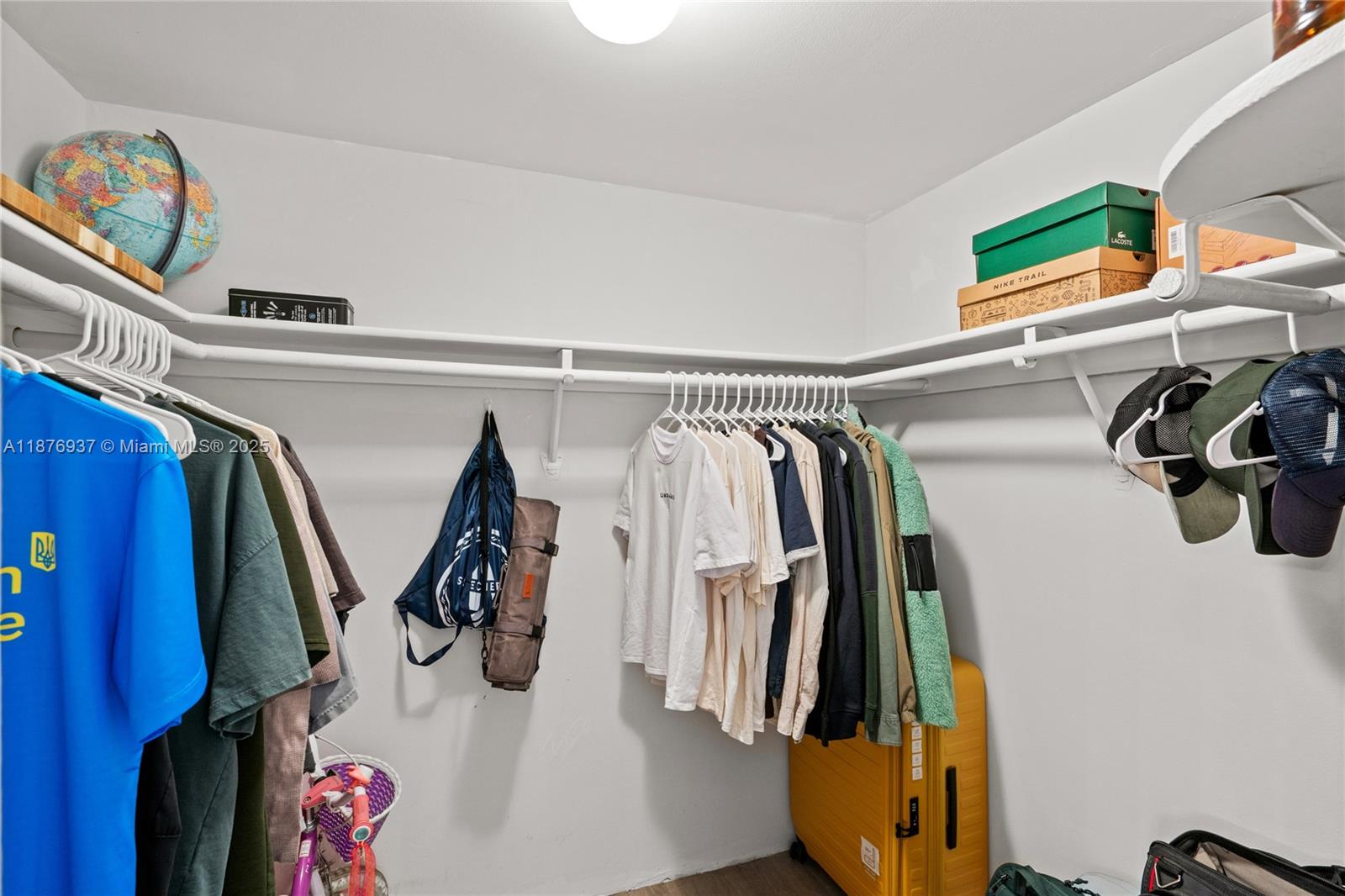 ARLEN HOUSE EAST CONDO - Residential