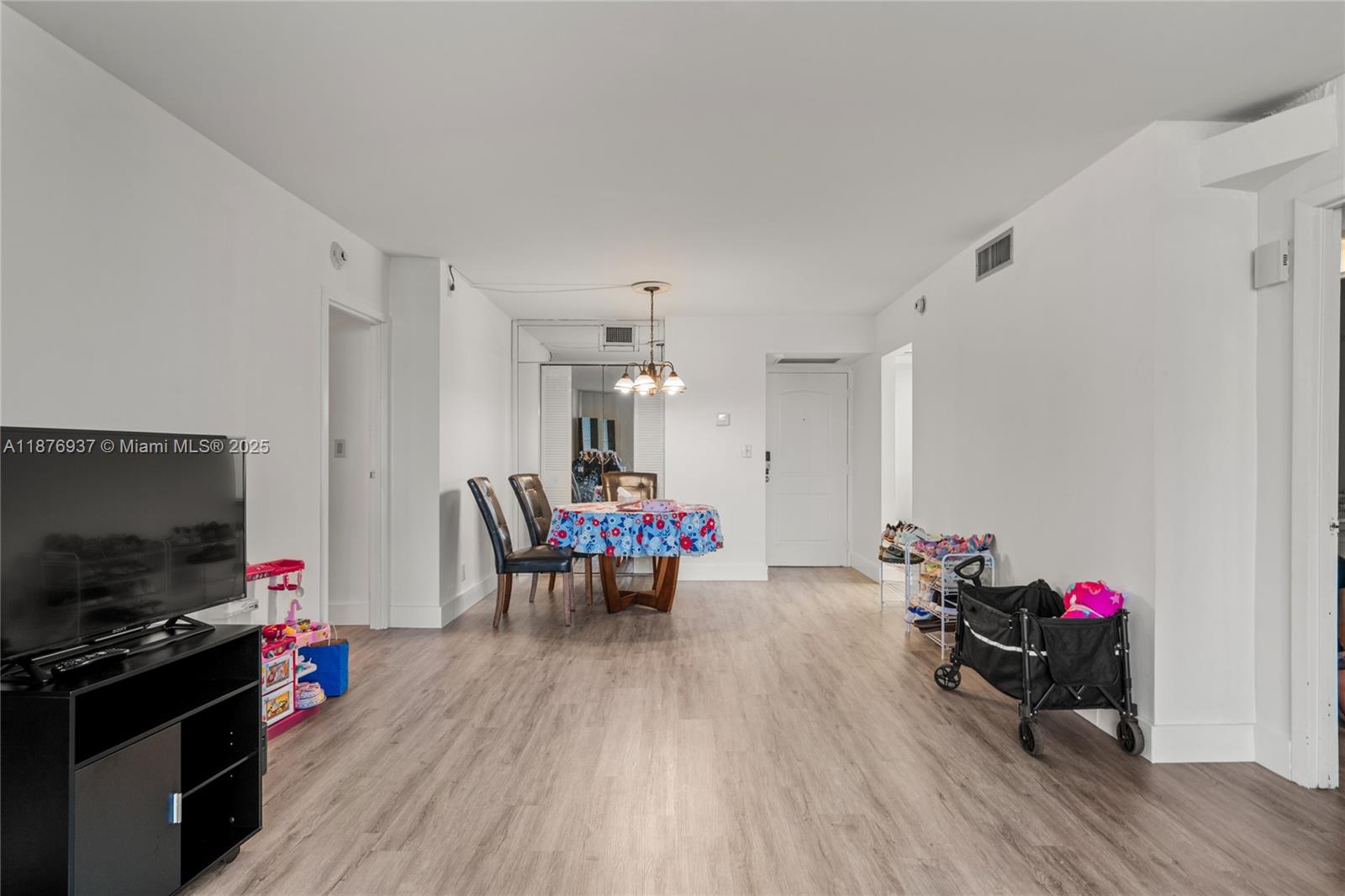 ARLEN HOUSE EAST CONDO - Residential