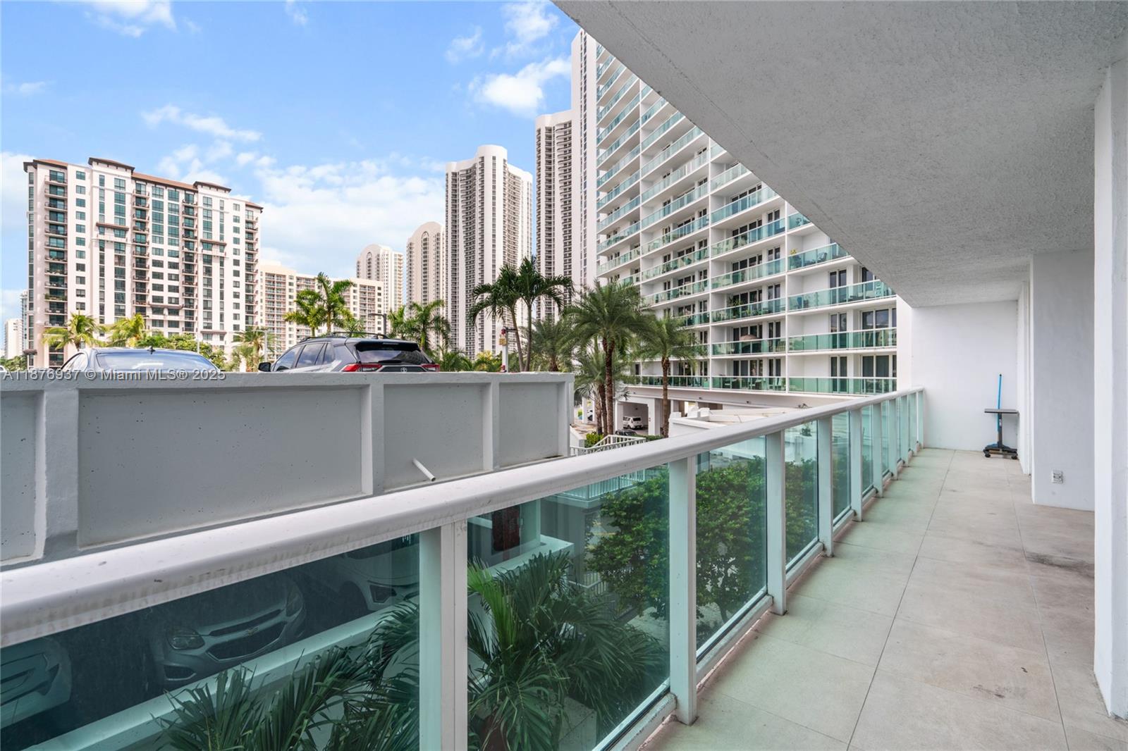 ARLEN HOUSE EAST CONDO - Residential