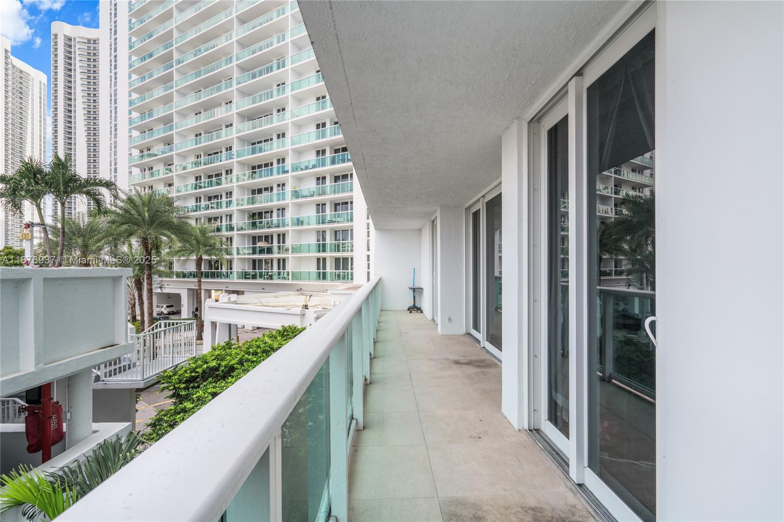 ARLEN HOUSE EAST CONDO - Residential