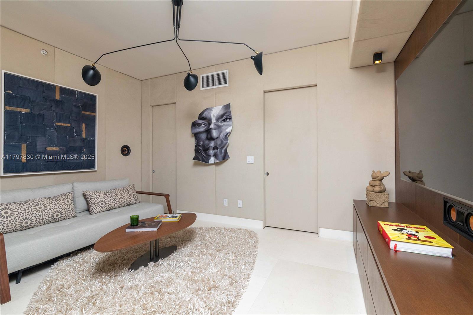 OCEANA BAL HARBOUR CONDO - Residential Lease