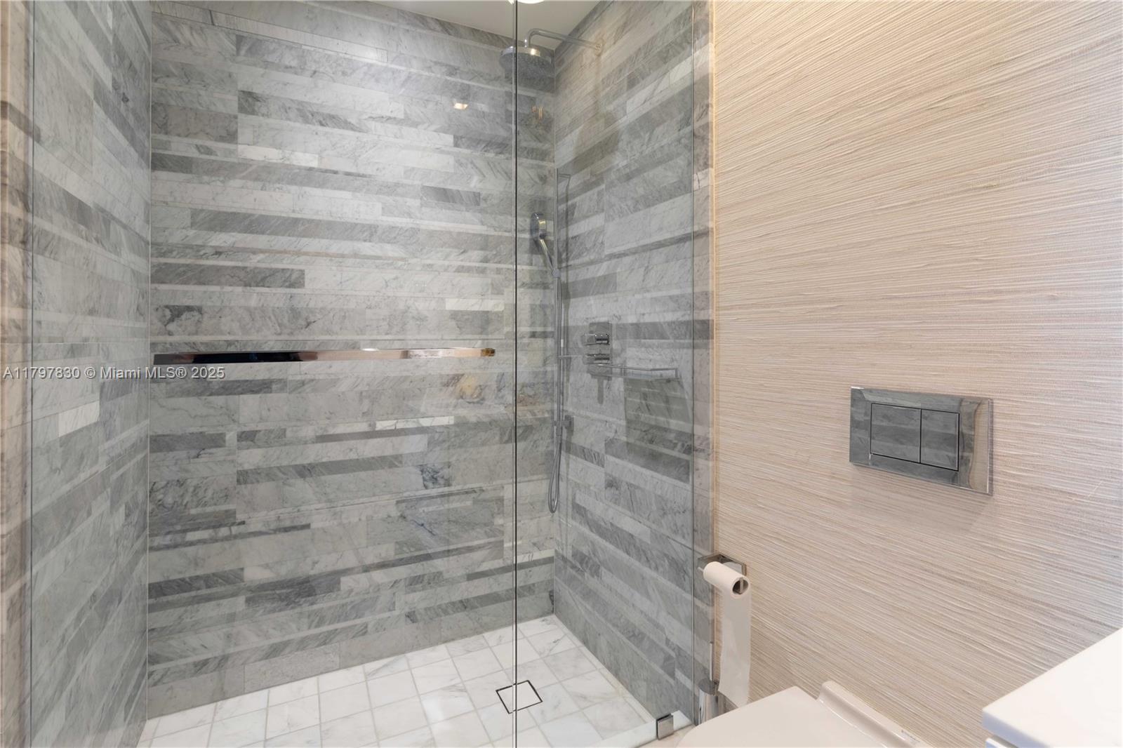 OCEANA BAL HARBOUR CONDO - Residential Lease