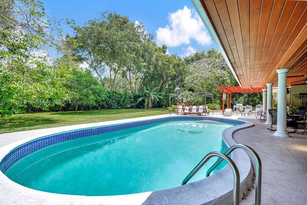 HALLMARK HEIGHTS ESTATES - Residential