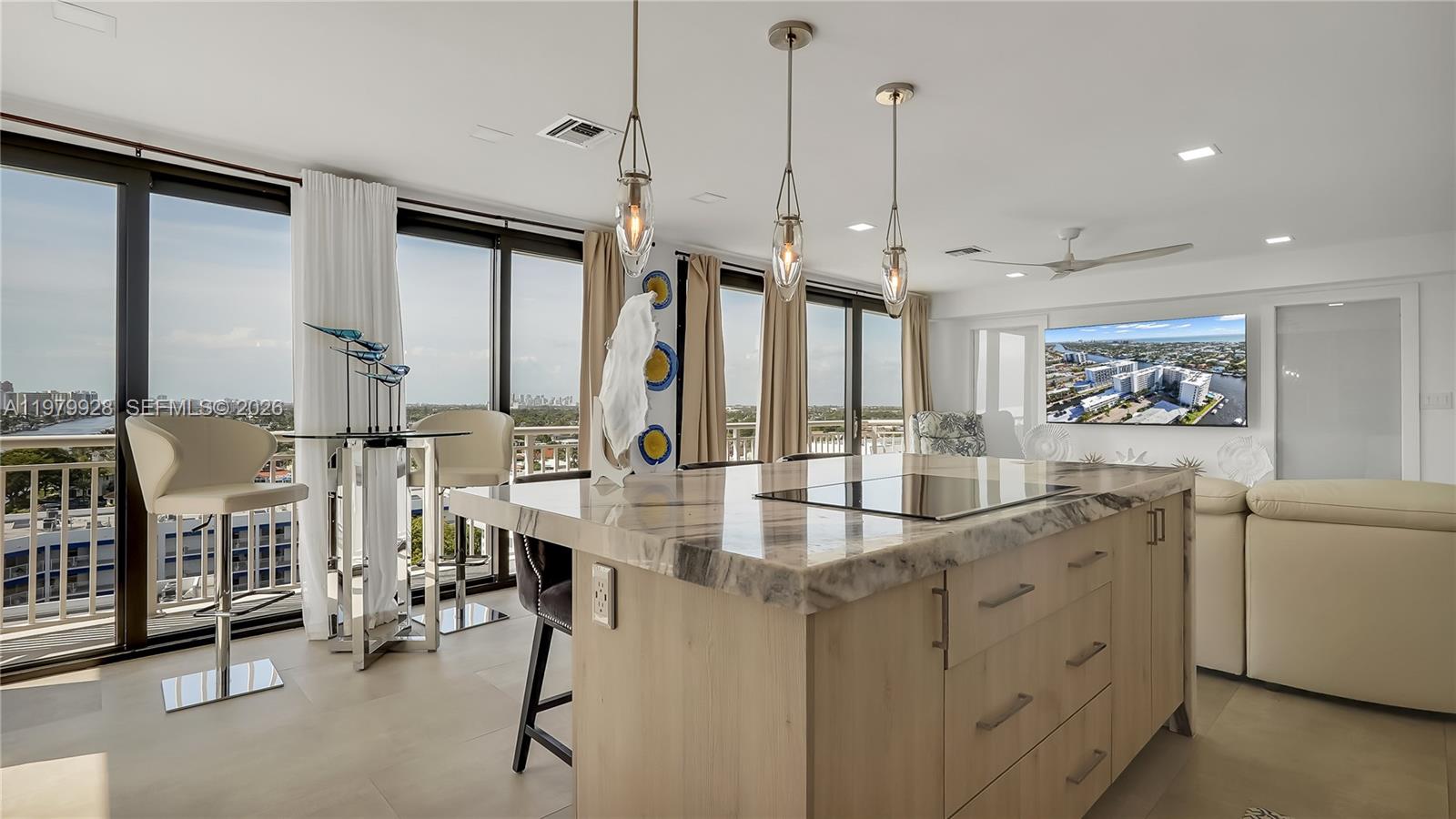 3100 NE 48th St PH18