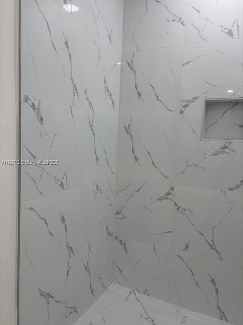 PINES OF CORAL SPRINGS II - Residential Lease