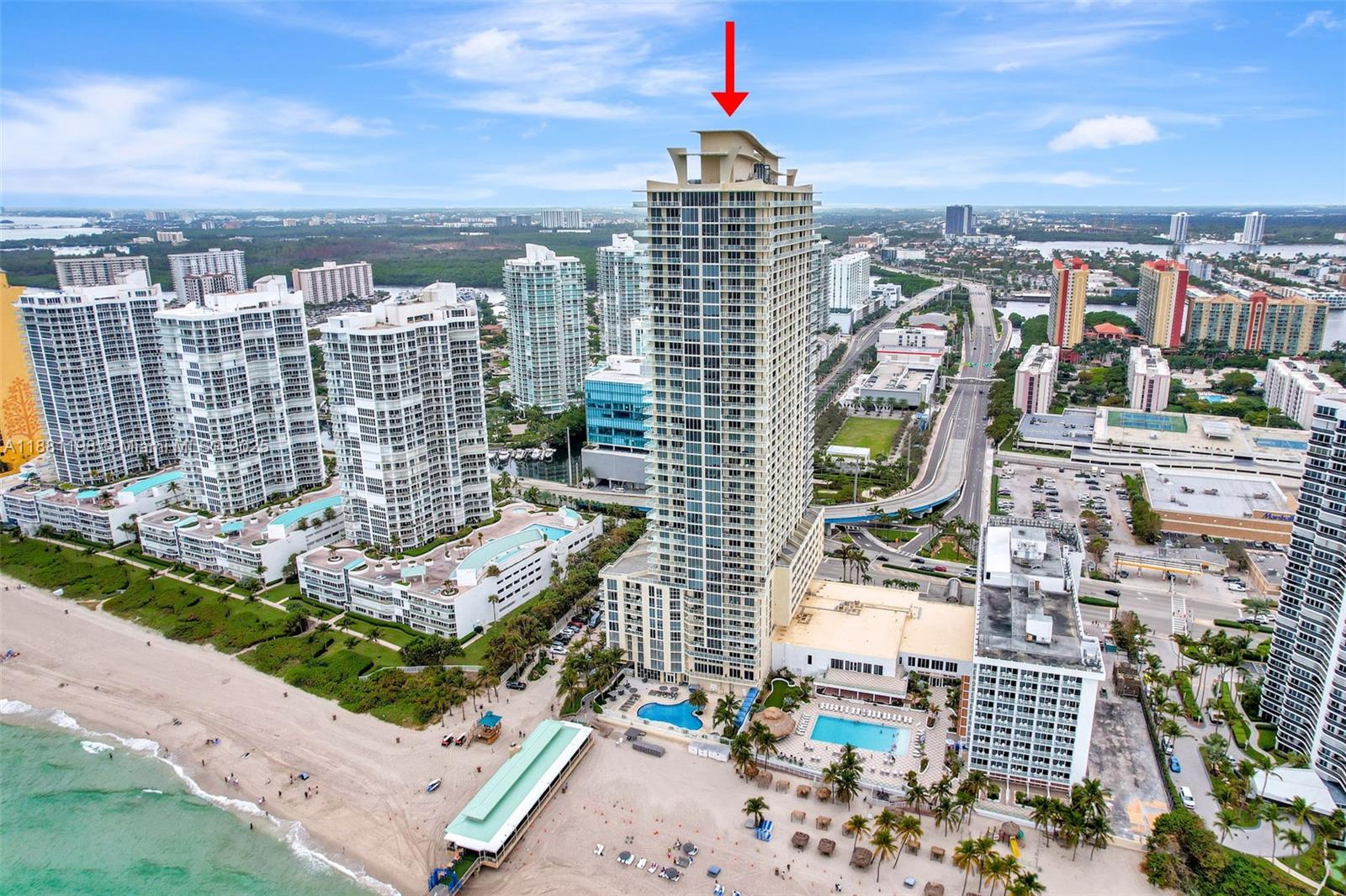 LA PERLA CONDO - Residential Lease