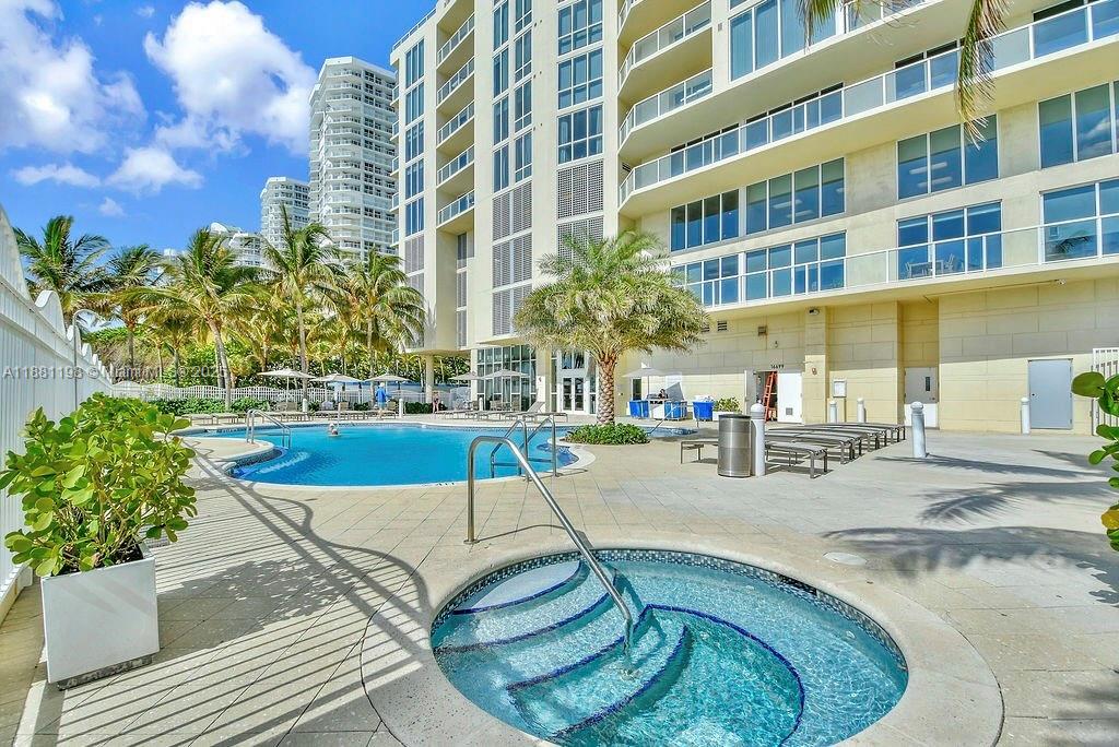 LA PERLA CONDO - Residential Lease