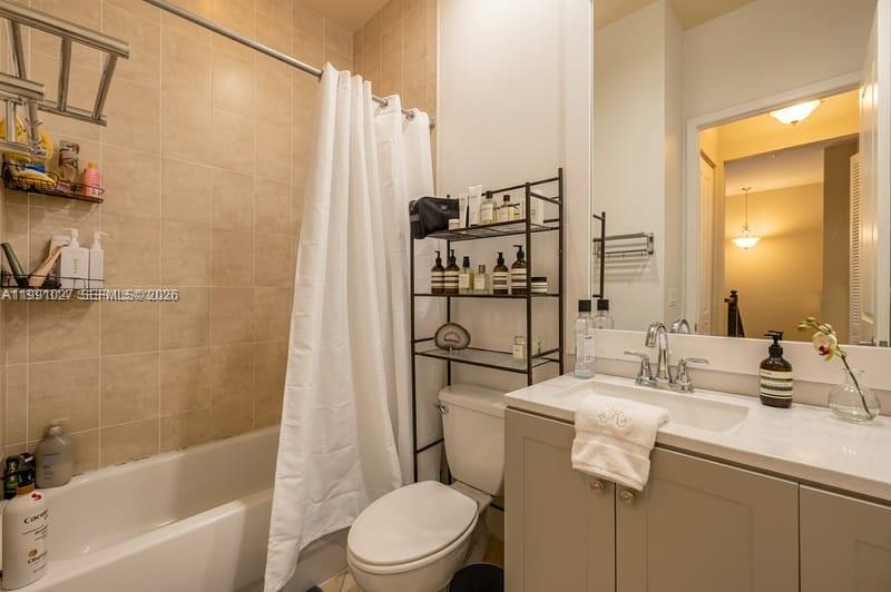 VILLA CASTILLE CONDO - Residential