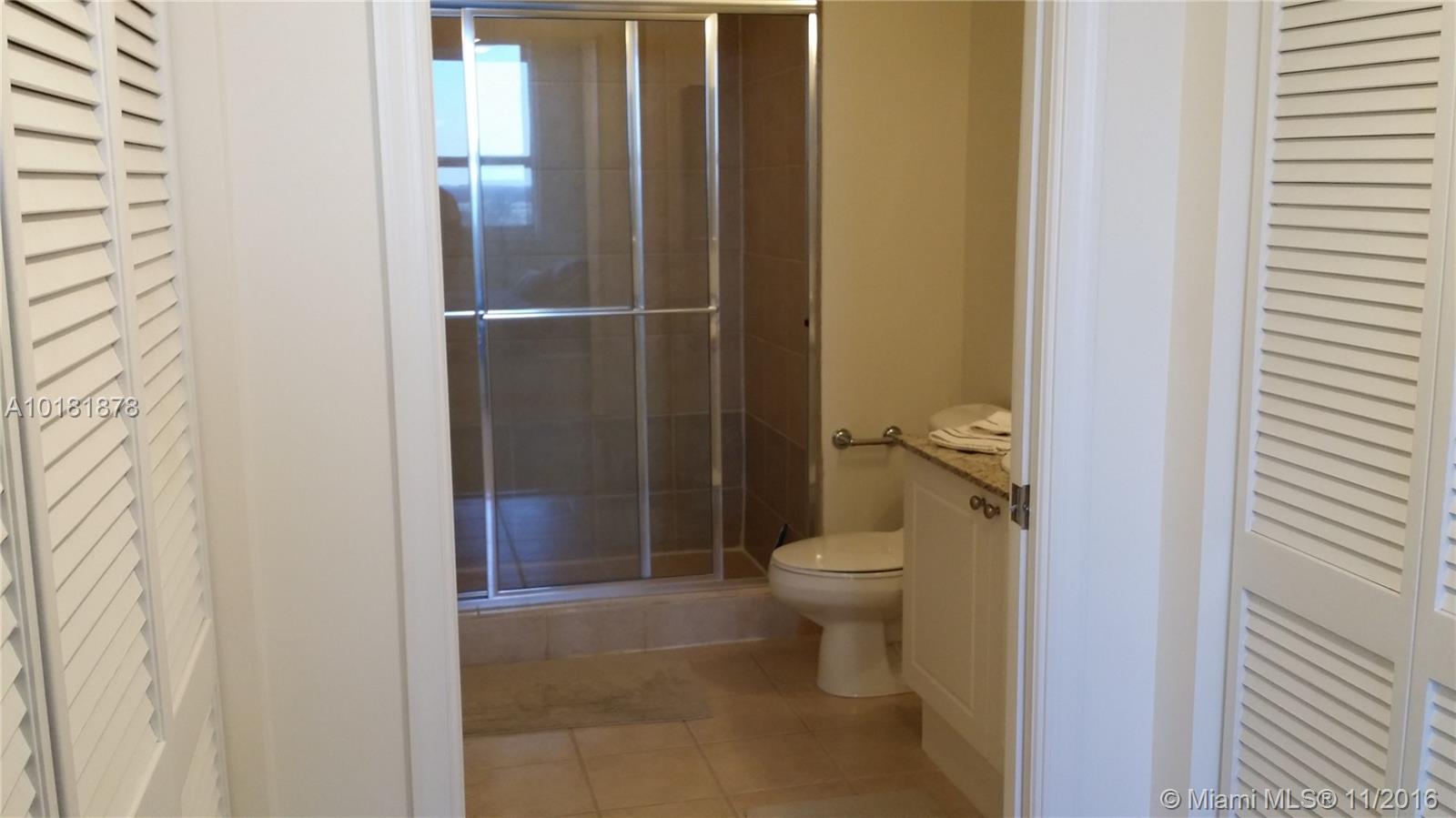 Turnberry On The Green Co - Residential Lease