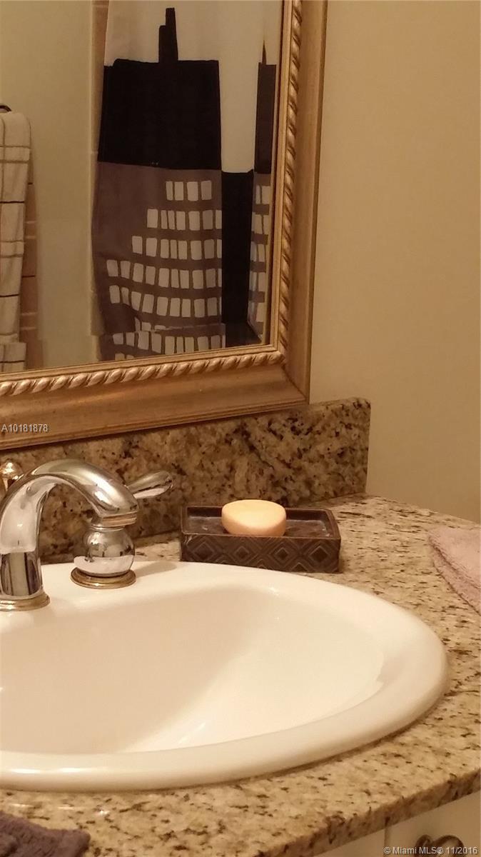 Turnberry On The Green Co - Residential Lease