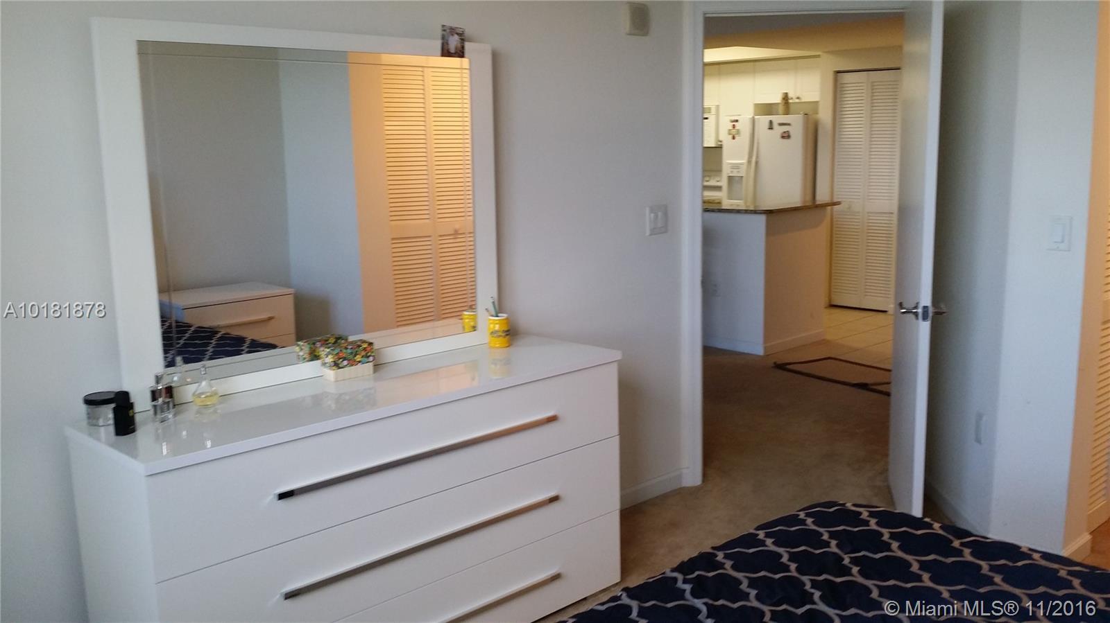 Turnberry On The Green Co - Residential Lease