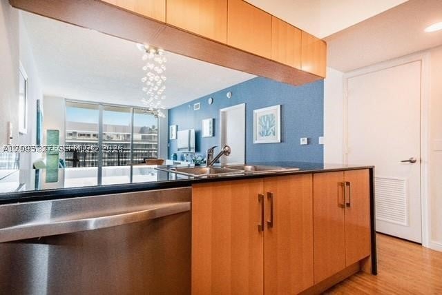 1750 N Bayshore Dr 5505