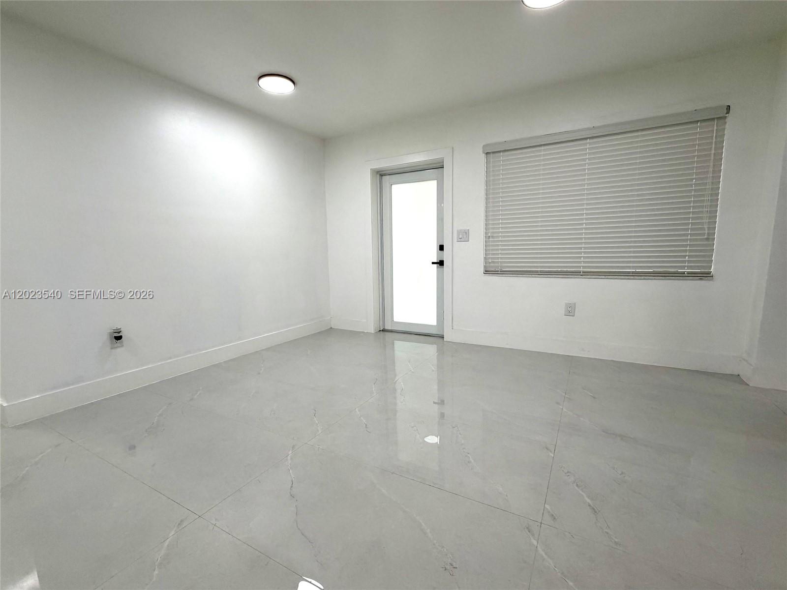 MYRTLE GROVE - Residential