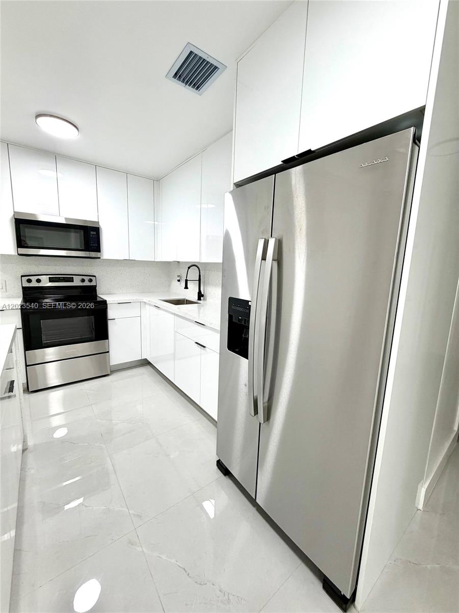 MYRTLE GROVE - Residential