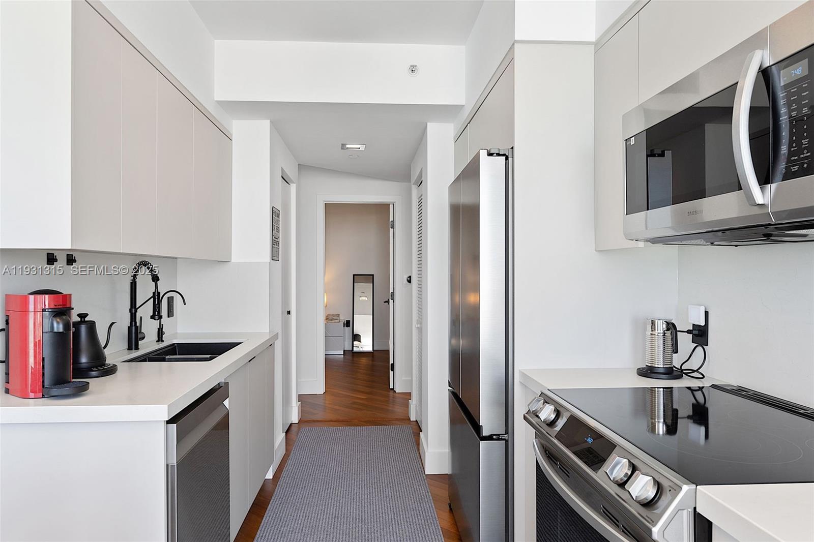 AKOYA CONDO - Residential Lease