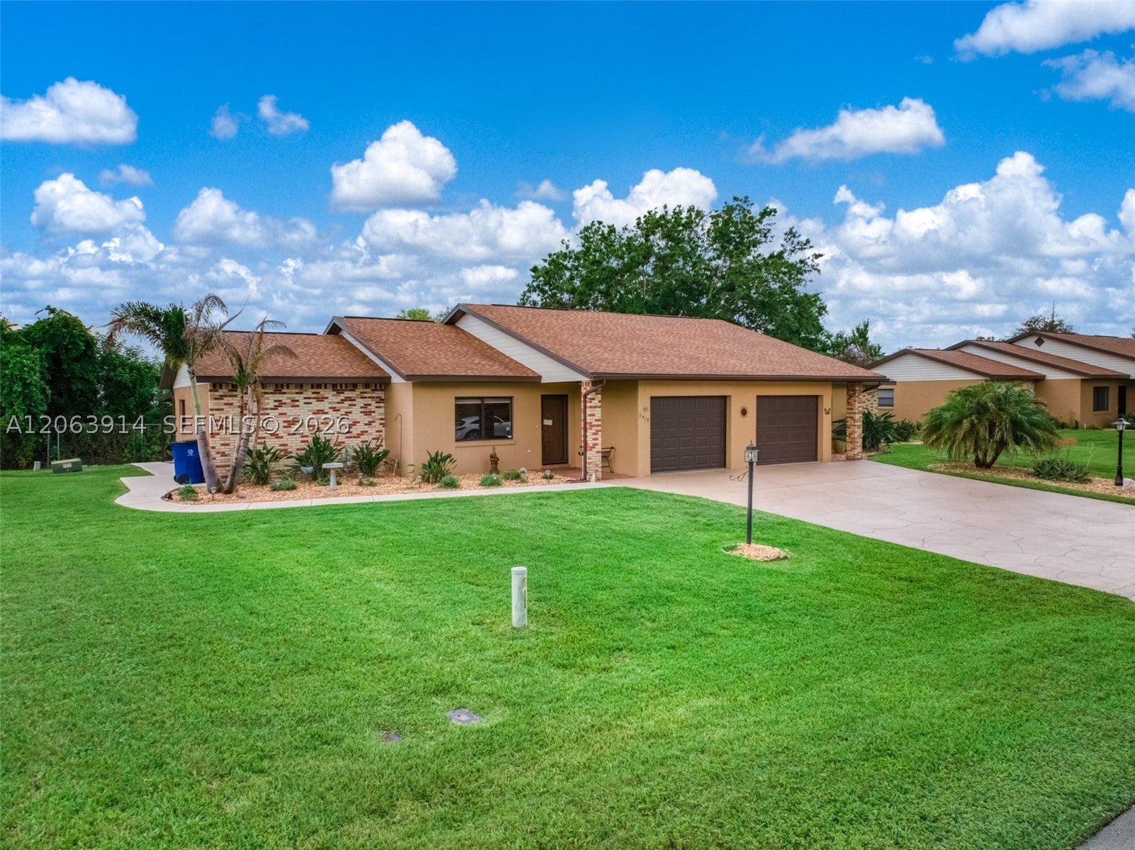 2418 Hidden Creek Cir