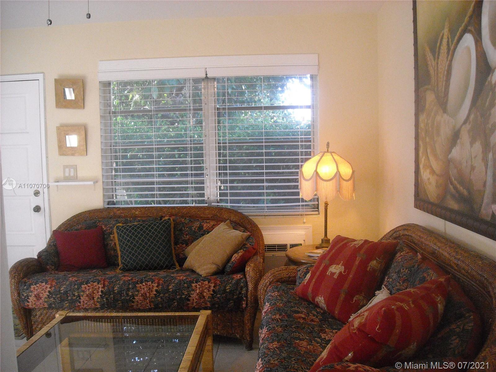 325 FERNWOOD ROAD CONDO - Residential Lease