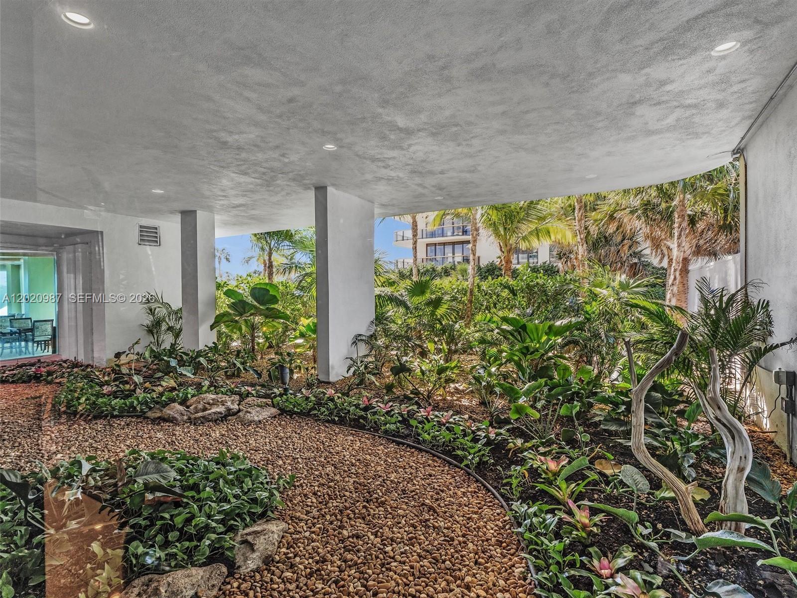 THE PALACE AT BAL HARBOUR - Residential