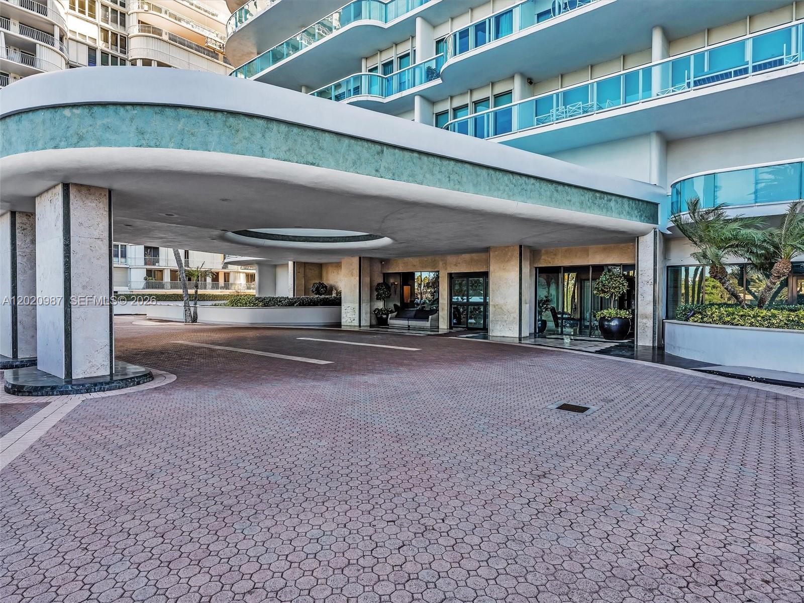 10101 Collins Ave 18C + CABANA