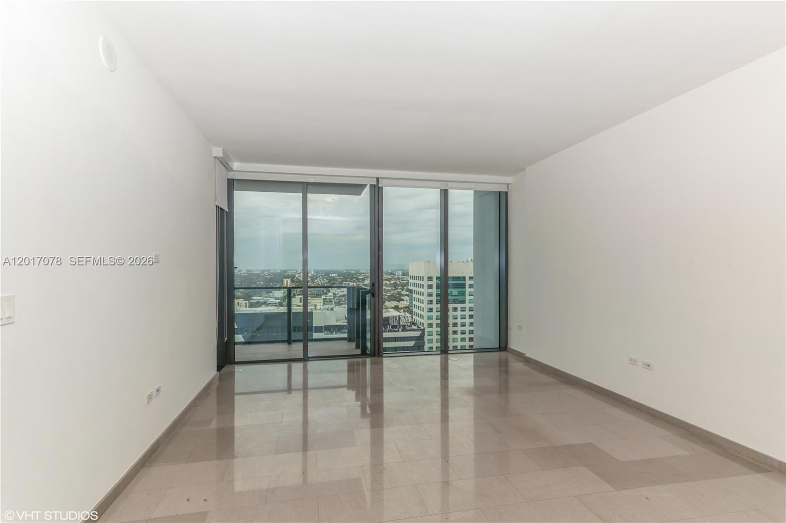 88 SW 7th St 2508