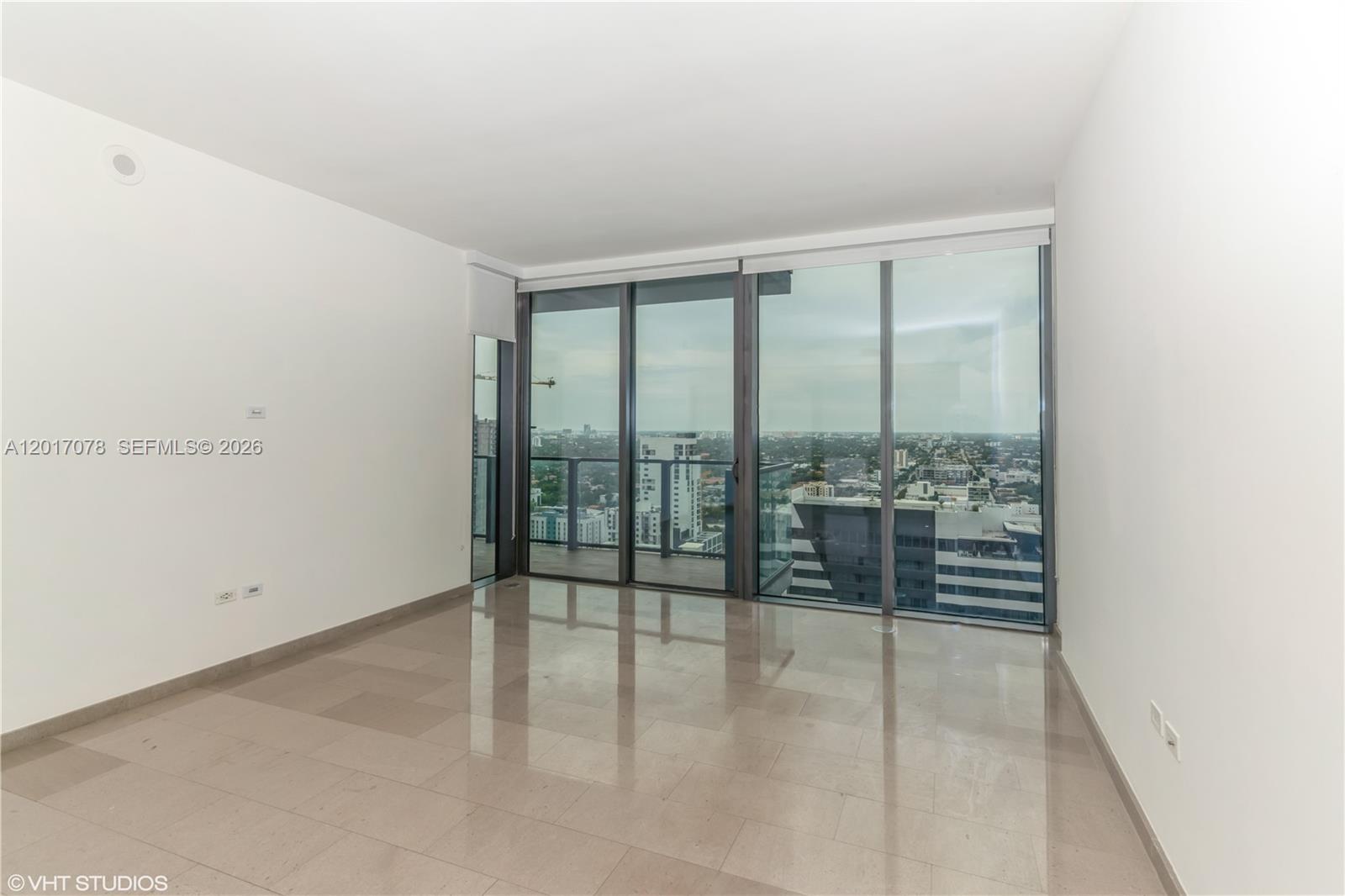 88 SW 7th St 2508