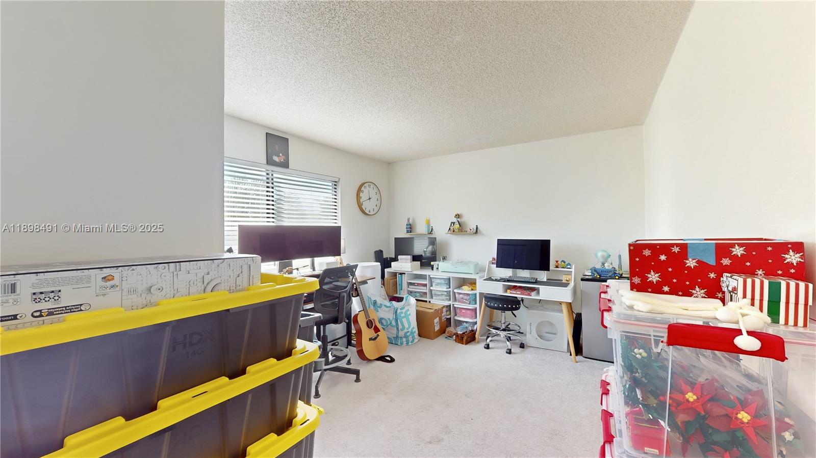 KENLAND COURT - Residential