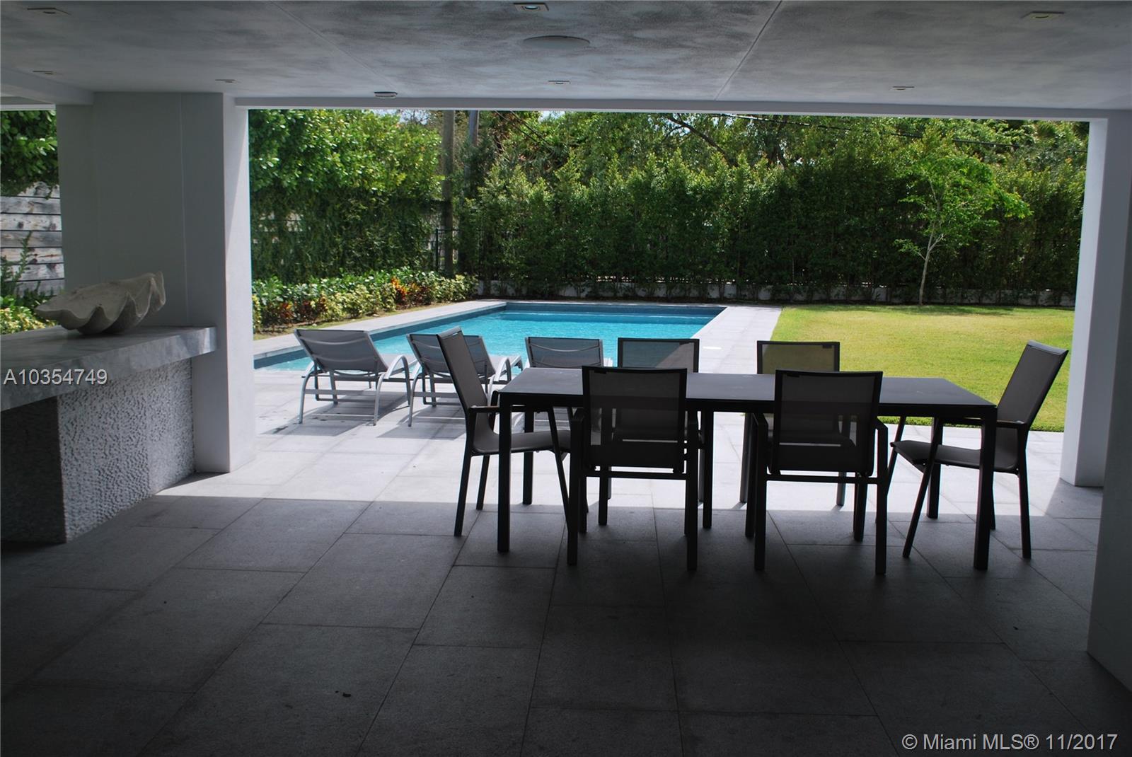 Tropical Isle Homes Sub - Residential