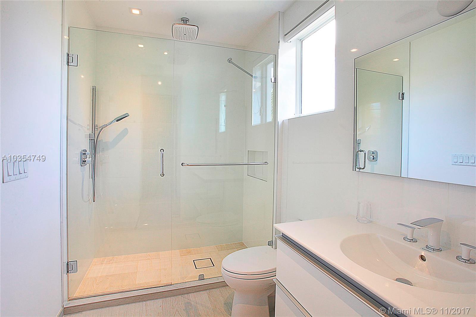 Tropical Isle Homes Sub - Residential