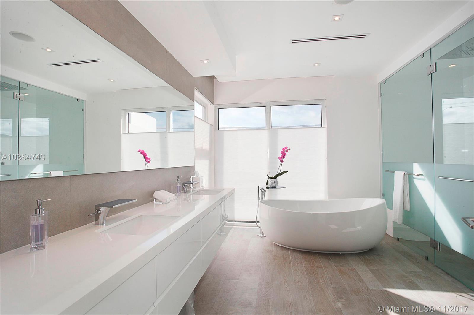 Tropical Isle Homes Sub - Residential