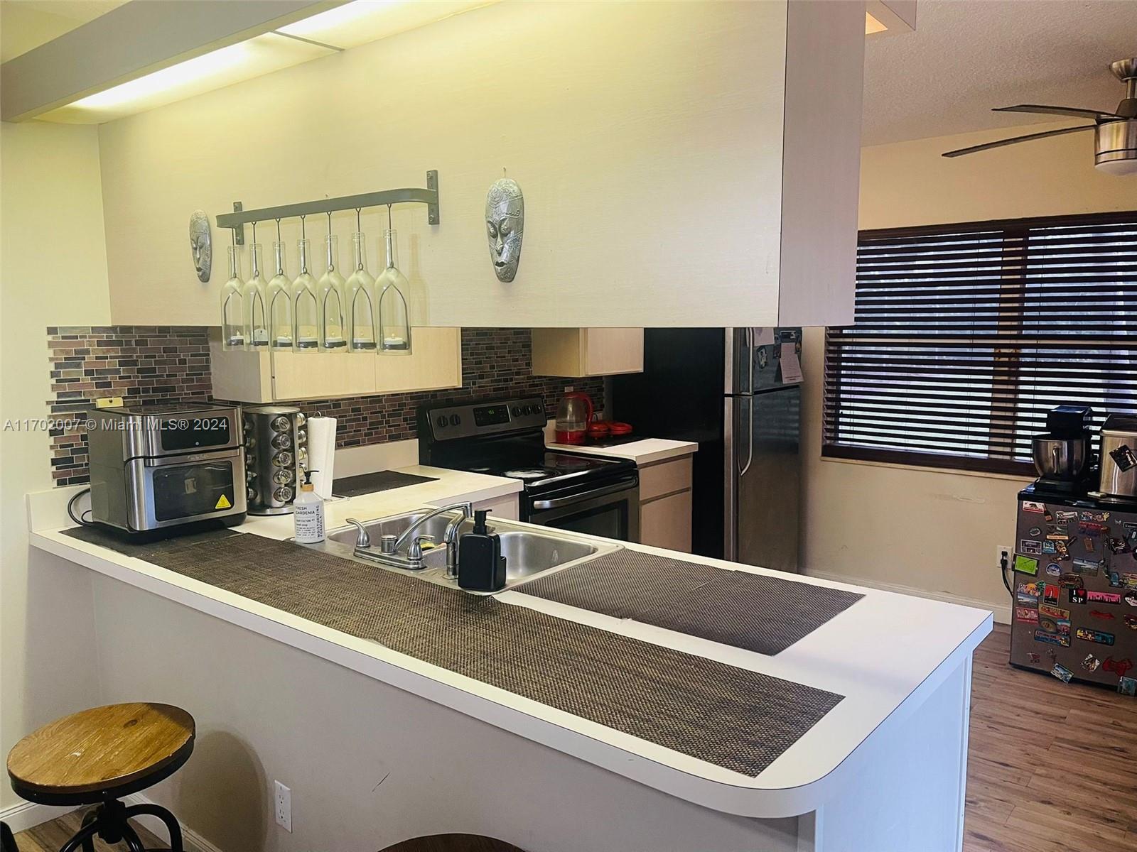 STAMFORD AT ROYAL PALM BE - Residential