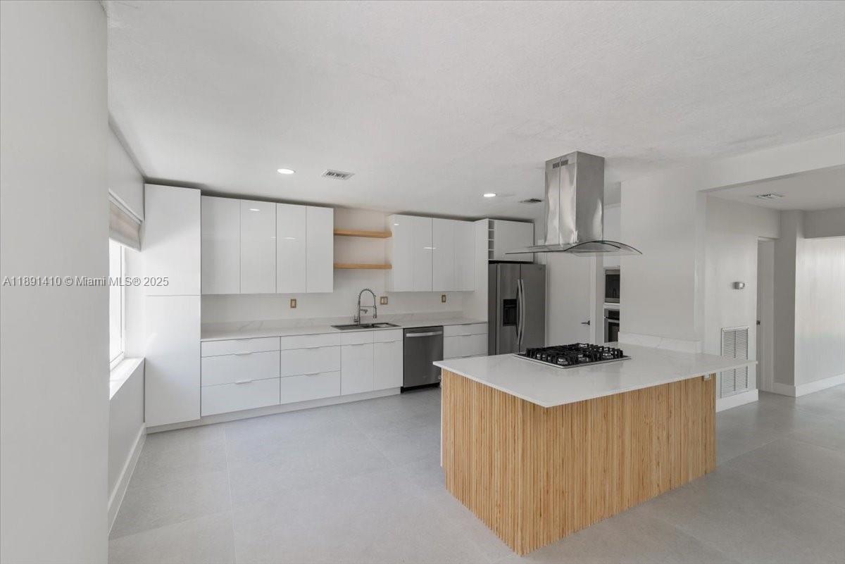 HOLLYWOOD - Residential Lease