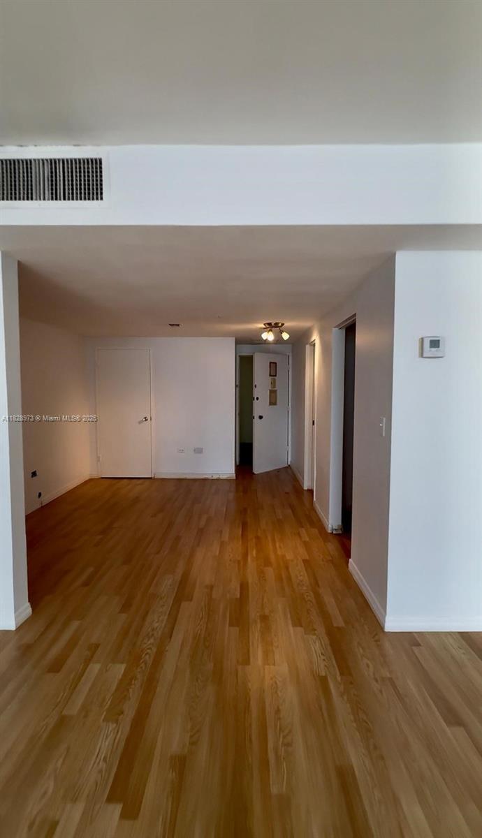 825 Brickell Bay Dr 1549