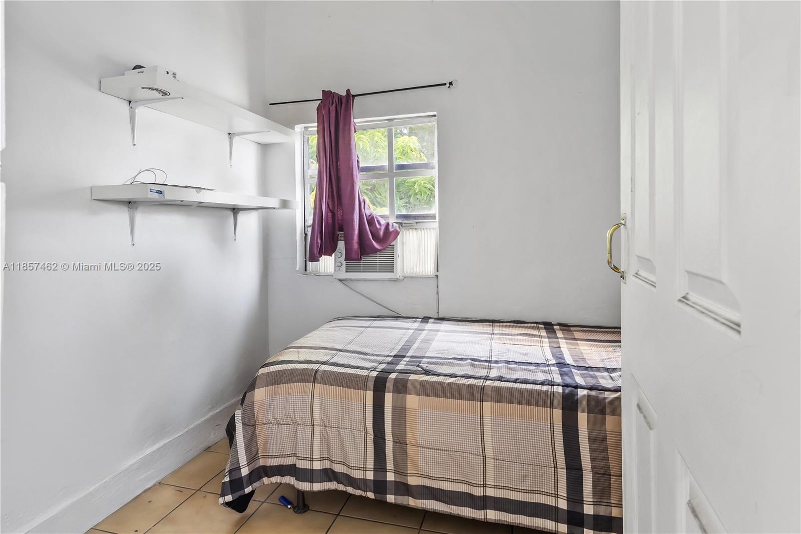 PALM GROVE - Residential Income