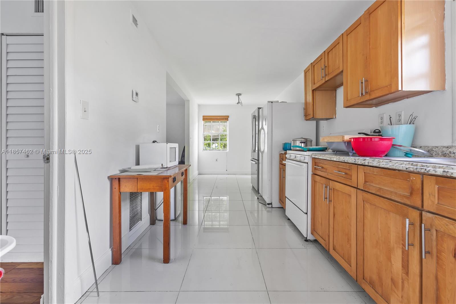 PALM GROVE - Residential Income