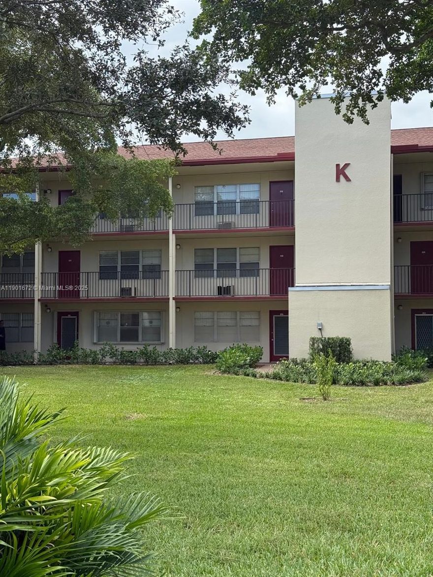 Great investment opportunity that allows immediate rentals—no waiting period. This beautifully maintained and spotless apartment features updated bathrooms, nice floor plan, hurricane shutters. Located in a quiet and well-situated 55+ community, residents enjoy peace of mind with 24/7 gated security and easy access to shopping, dining, major highways, and medical centers.
Monthly association fees cover water, sewer, trash, cable, internet, and full use of the extensive amenities: a modern clubhouse, a 1,000-seat theater with free weekly movies, billiard room, two fitness centers, 27 swimming pools, 18 tennis courts, and a courtesy bus. A privately owned golf course is also available (fees apply). At least one resident must be 55 years or older; all other occupants must be 18+.