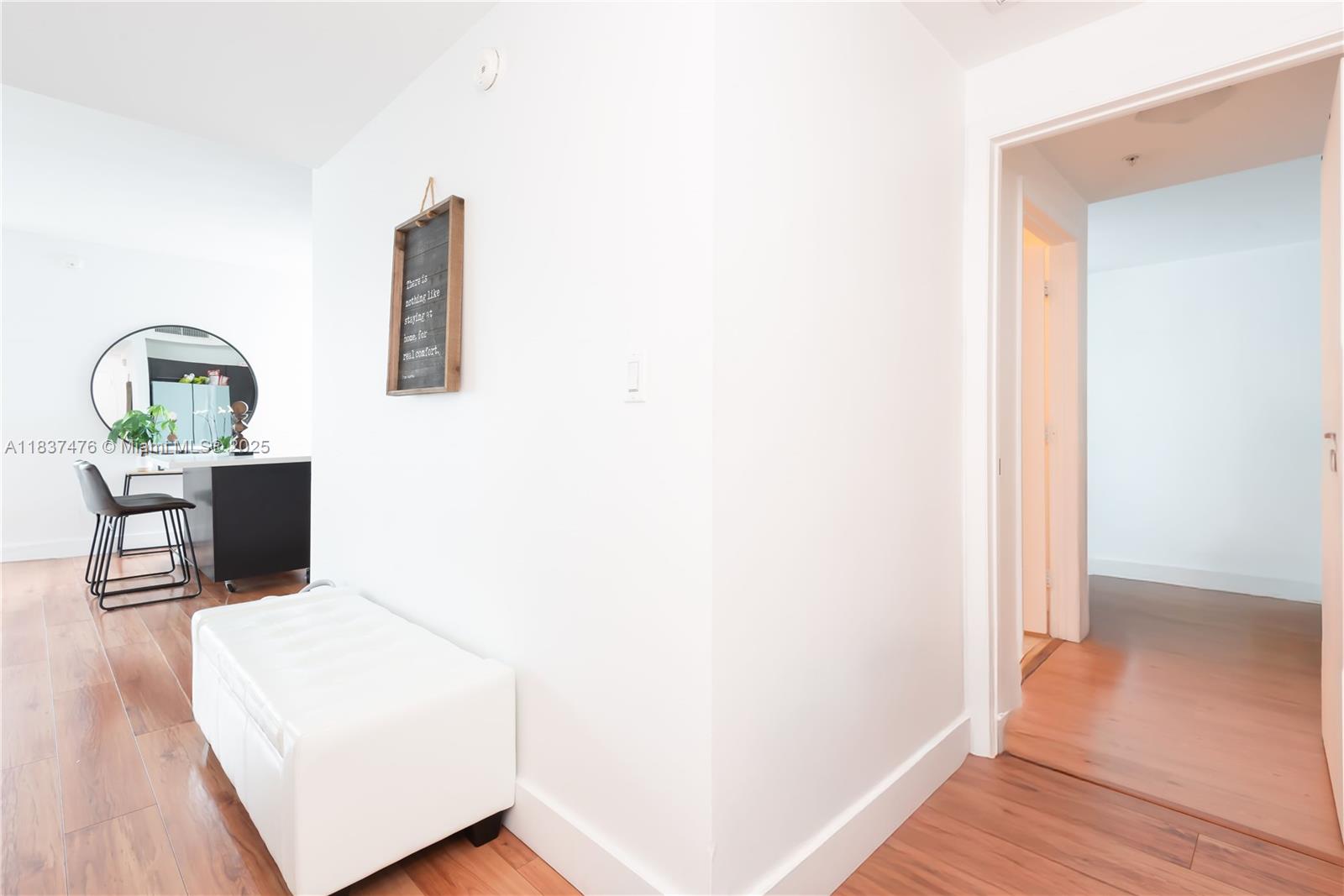 IVY CONDO - Residential