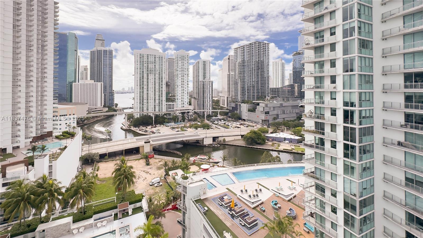 IVY CONDO - Residential