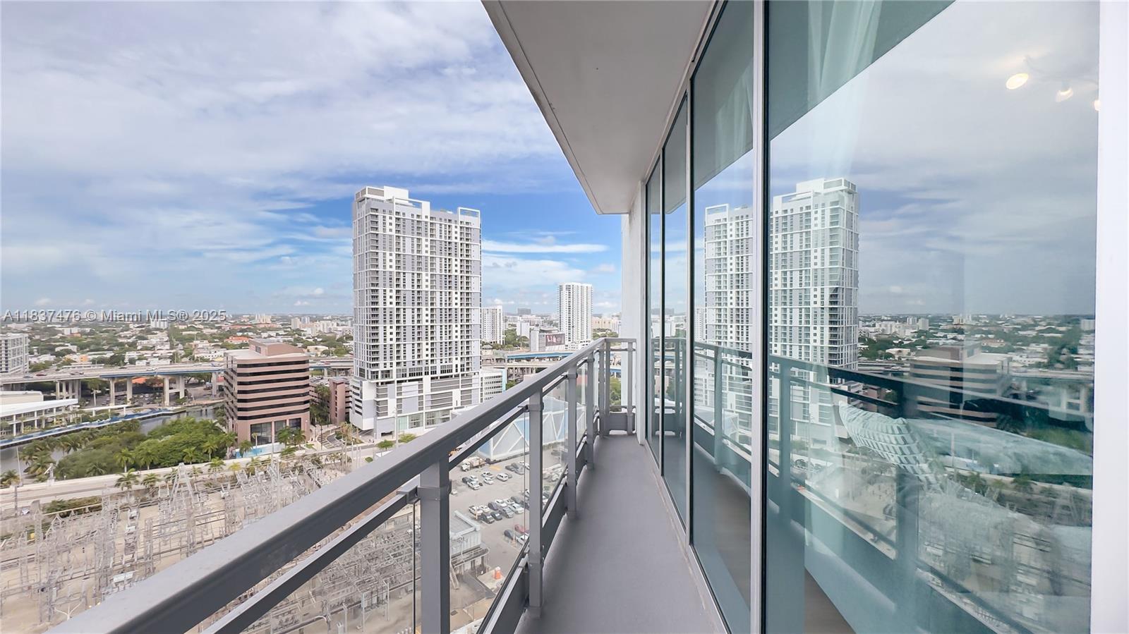 IVY CONDO - Residential