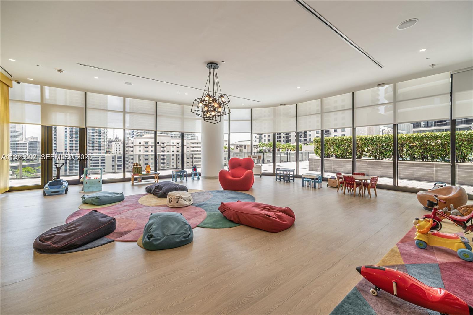 BRICKELL HEIGHTS EAST CON - Residential Lease