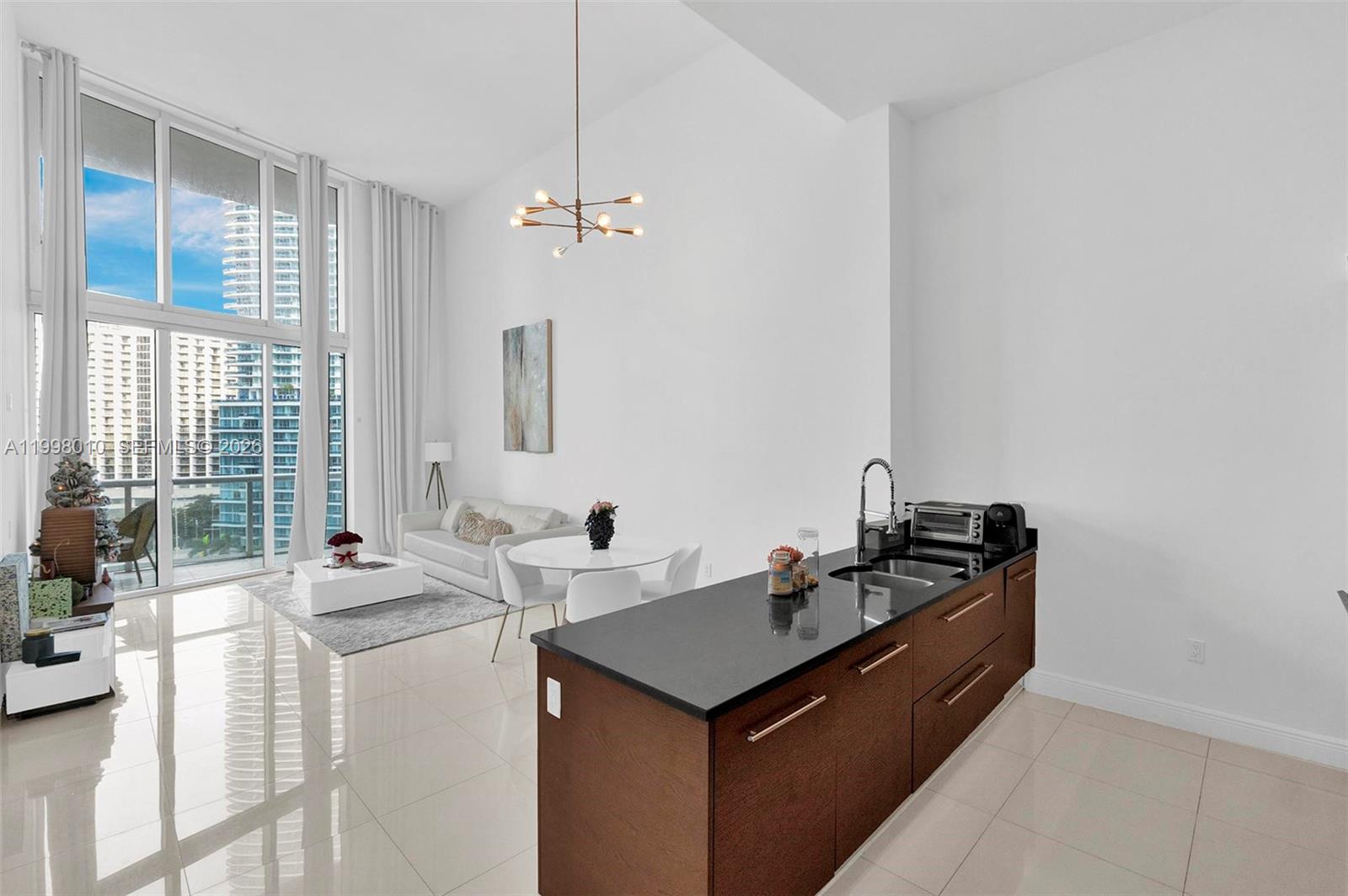 465 Brickell Ave 1406