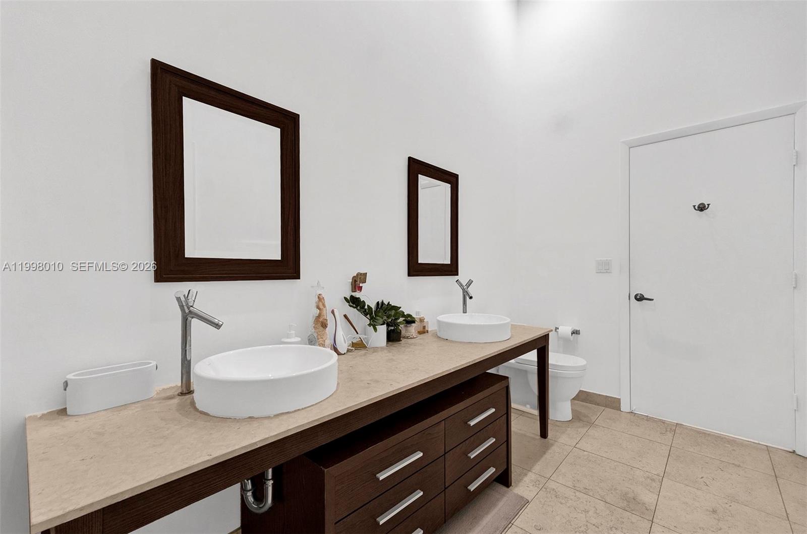 ICONBRICKELL CONDO NO 1 - Residential