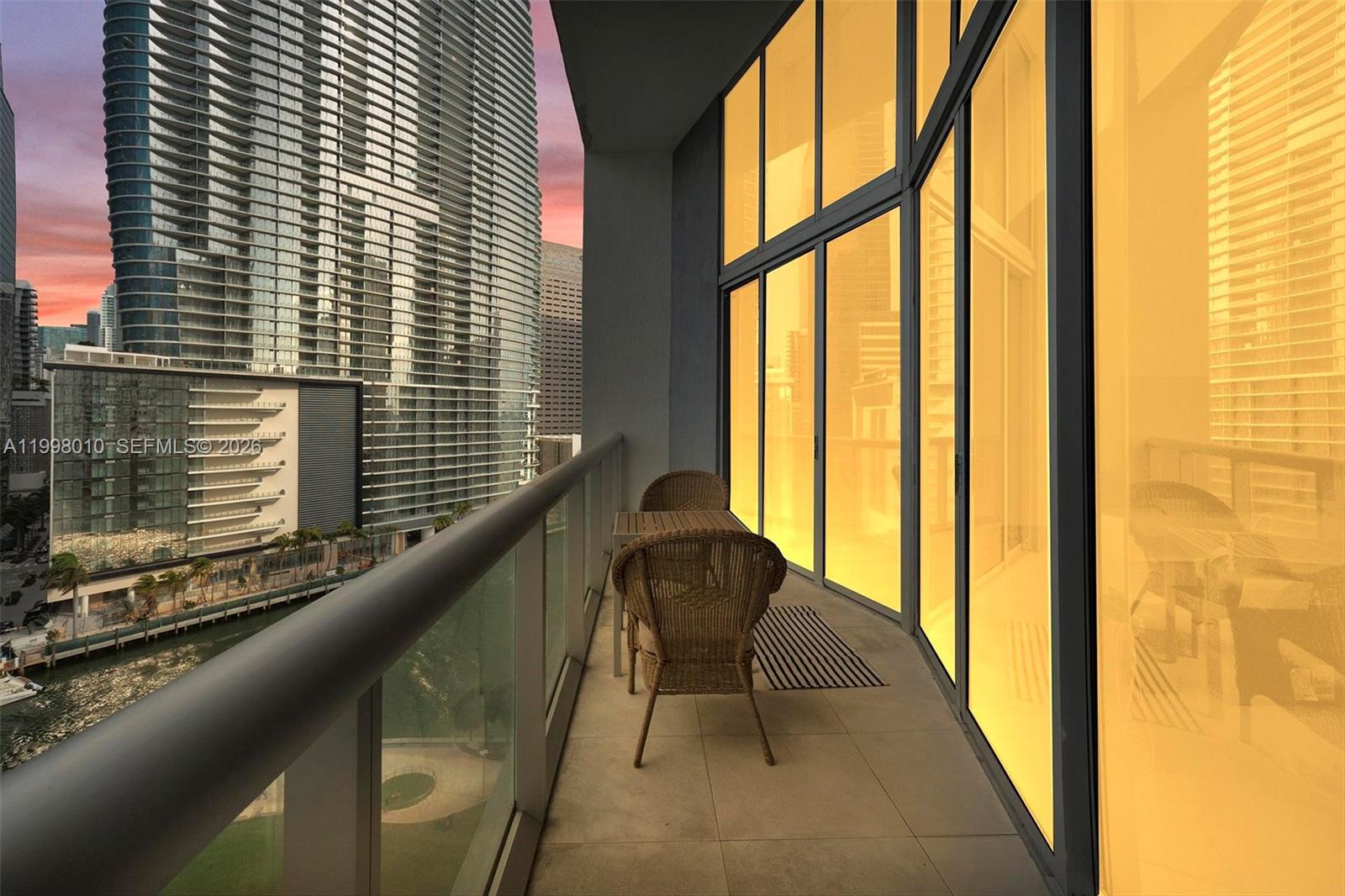 ICONBRICKELL CONDO NO 1 - Residential