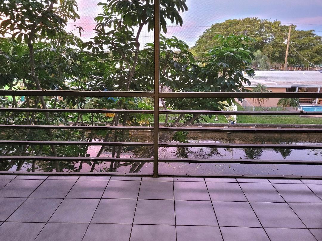 ROYAL PARK CONDO - Residential
