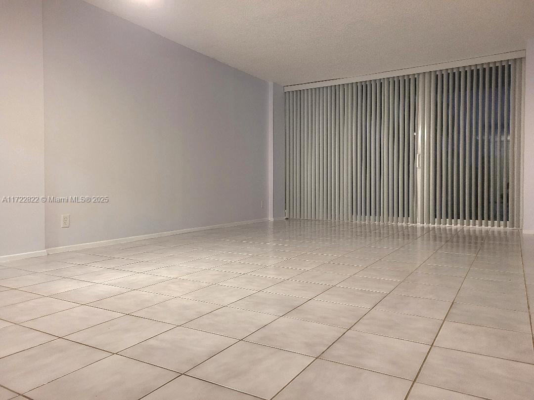 ROYAL PARK CONDO - Residential