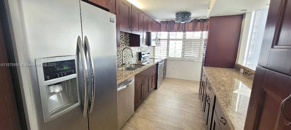 BOATERES PARADISE .BEST DEAL IN COMPLEX!!UPGRADED LARGE 2 BEDROOMS & 2 FULL BATHS. WATER BAY VIEW FROM 2 BALCONIES IN THE NORTH TOWER. 1565 SQ FT. UPDATED OPEN KITCHEN WITH NEW SS APPLIANCES. HUGE WALKING CLOSETS. COVERED PARKING. 2 POOLS. STORAGE. EXCELLENT LOCATION AND SCHOOLS DISTRICT. NEAR AVENTURA MALL, HOUSE OF WORDSHIP AND BEACHES.MARINA AVAILABLE WITH UNOBSTRUCTED OCEAN ACCESS.
. Unit des NOT come with a private boat slip but we do have a private marina on site and marinas available for rent and sale. Maintenance fees covers all services like WIFI, basic cable, pest control, hot water, Service contract with TOTAL APPLIANCES & REPAIR.